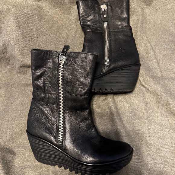 Fly London Leather Ankle Boots - Picture 1 of 4